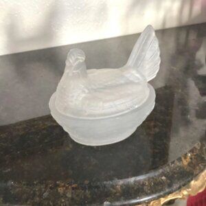 *** SOLD *** Vintage Frosted Glass Hen on Nest Candy Dish, 5”x 4”